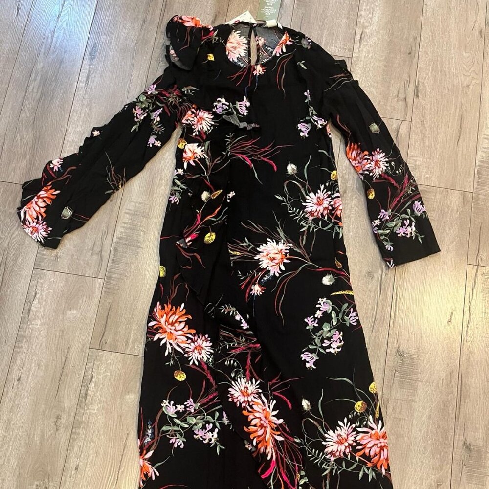 New with tags H&M long-sleeve floral dress size XS